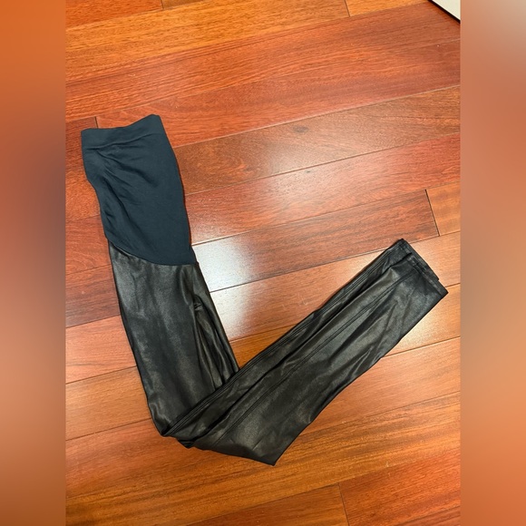 Spanx Black Faux Leather Maternity Leggings XS - Worn once! - Picture 5 of 7